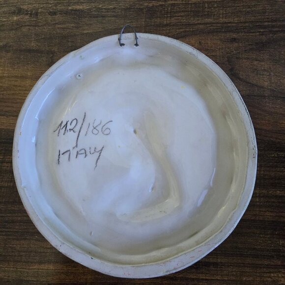 Vintage Hand-Painted Ceramic Madonna & Child Design Religious Plate numbered - Picture 7 of 10